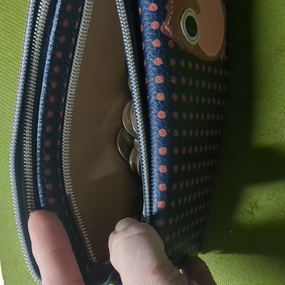 Relic Owl Clutch Wallet - Picture 3 of 4